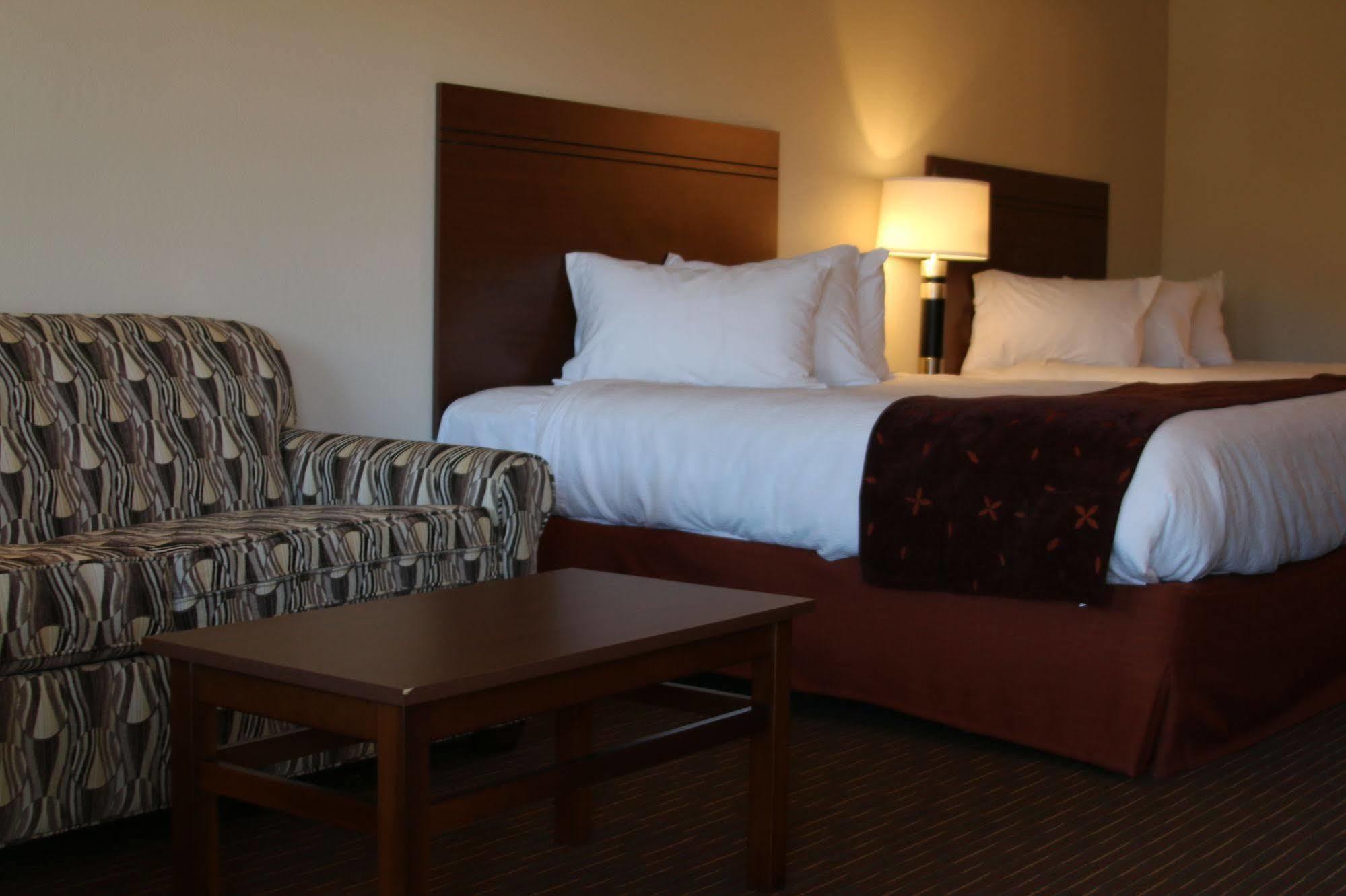 Yellowstone Big Rock Inn Гардинър Екстериор снимка